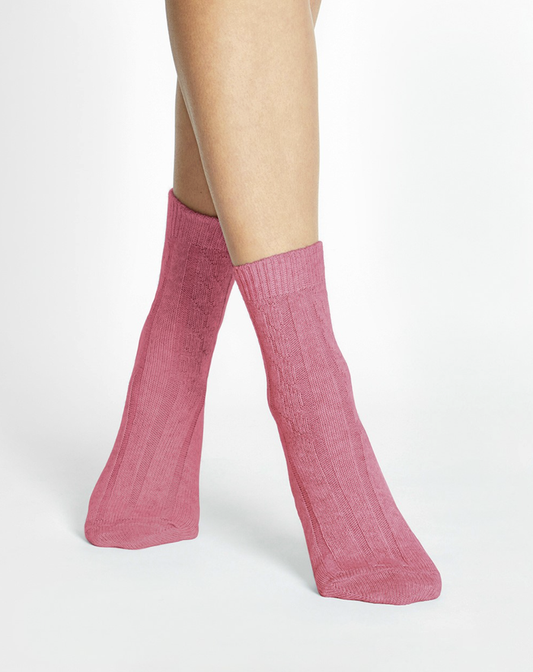 Levante Nina Wool Blend Cable Crew Sock in Rose | Women's Socks | Gretel Lane