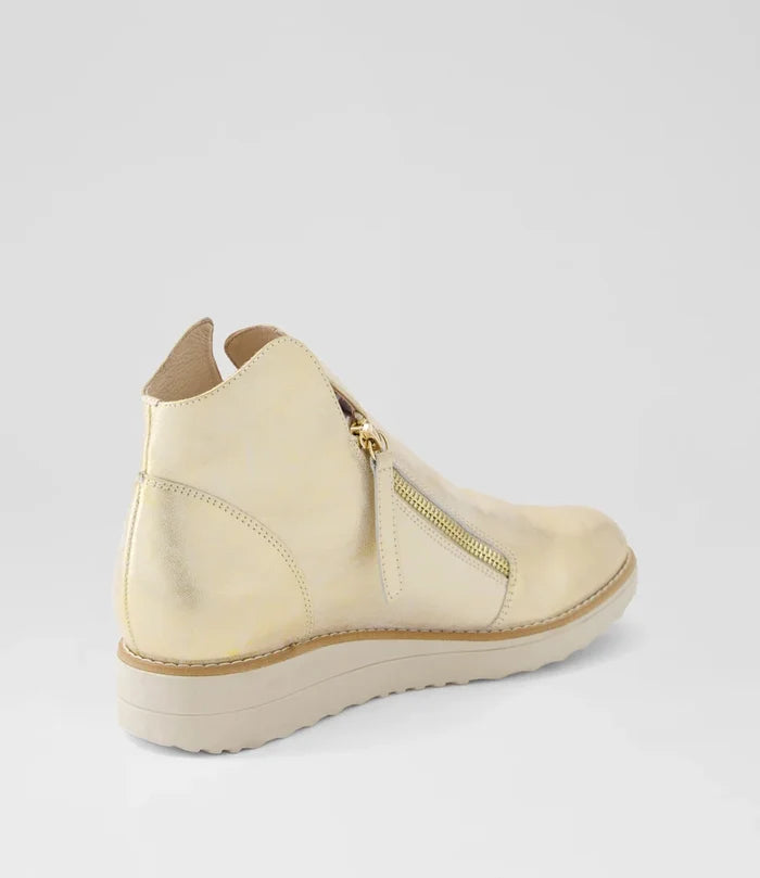 Ohmy (Beige & Gold Smudge)