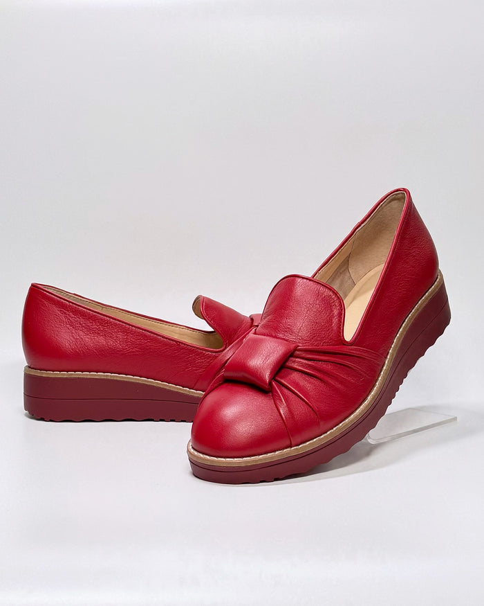 Ovsia (Dk Red-Red)