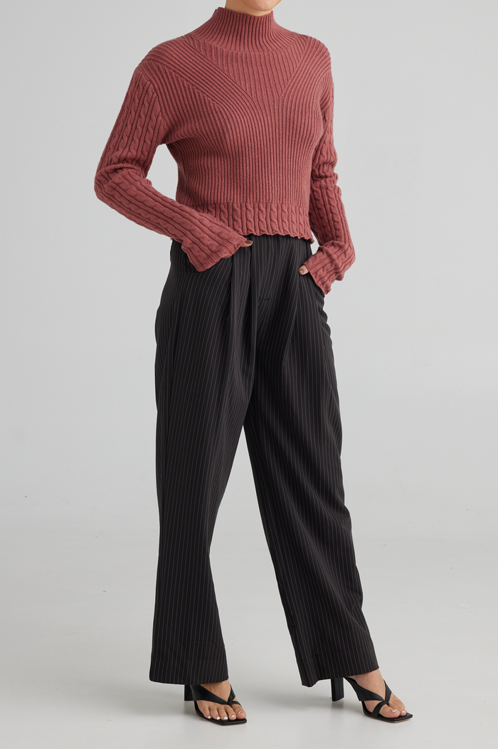 Raven Knit (Berry)