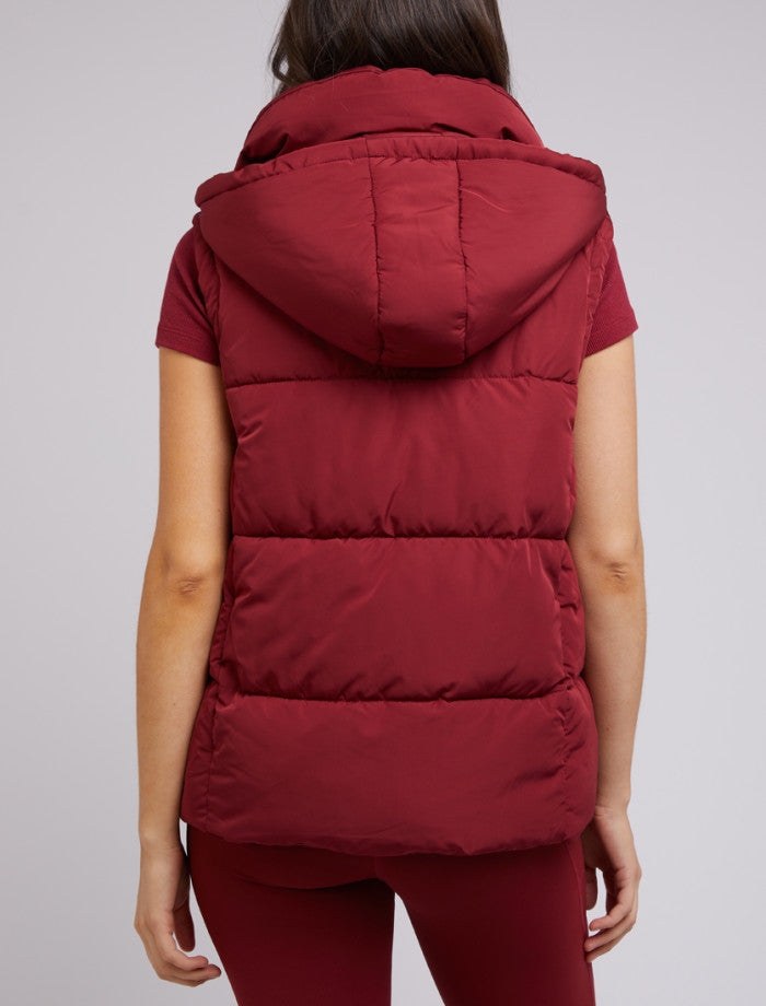 women's quilted sleeveless puffer winter vest burgundy