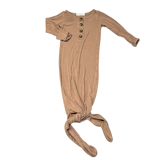 Reverie Threads | Tan Tie Sleep Gown | 0-6M