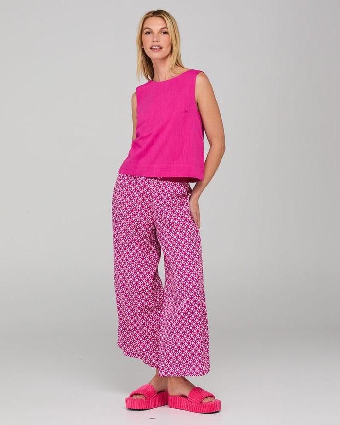 Ria Pant (Naples Viola)