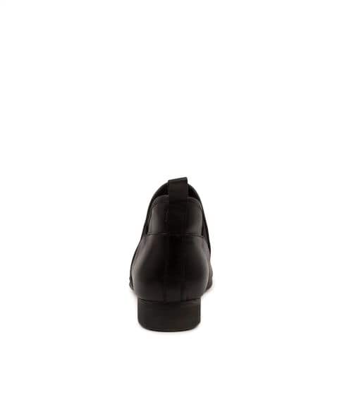 Rumi Leather Boots (Black)
