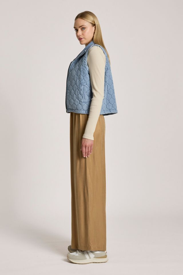 Eb & Ive Denim Blue Quilted Cropped Sansi Vest | Gretel Lane