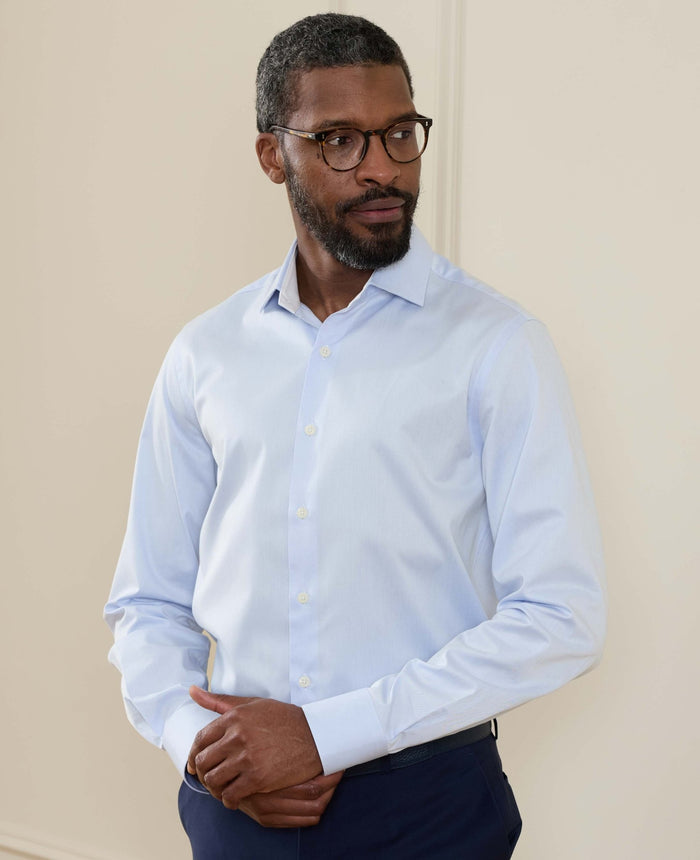 Men's Sky Blue Two-Ply Cotton Slim Fit Formal Shirt With Single Cuffs model shot