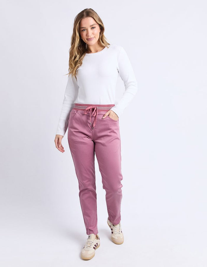 Foxwood Sylvia Relaxed Jogger Pant in Dusty Rose | Women's Clothing | Gretel Lane