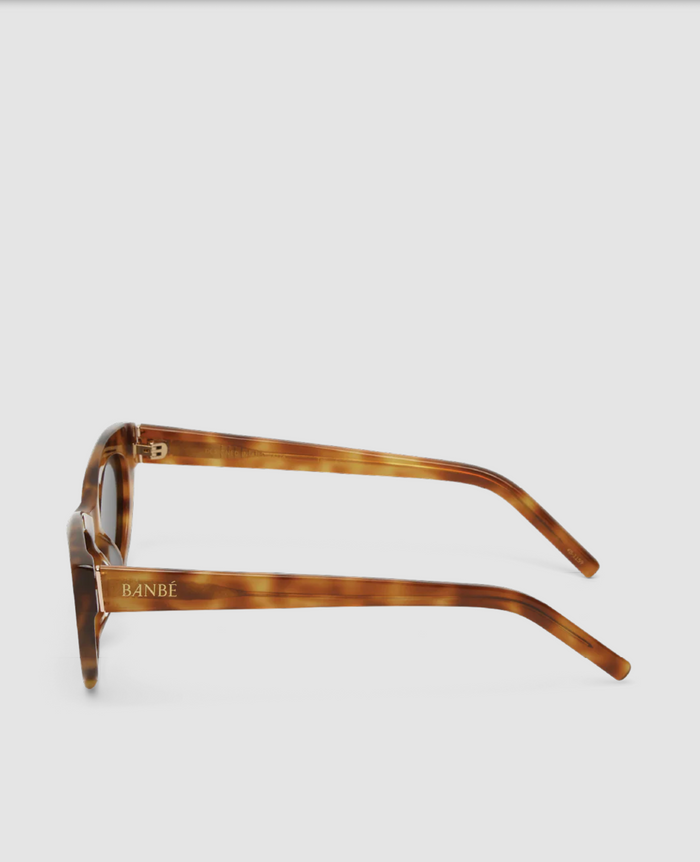 Banbé Eyewear Women's Estella Cat eye Sunglasses in Hazel Tortoiseshell | Gretel Lane
