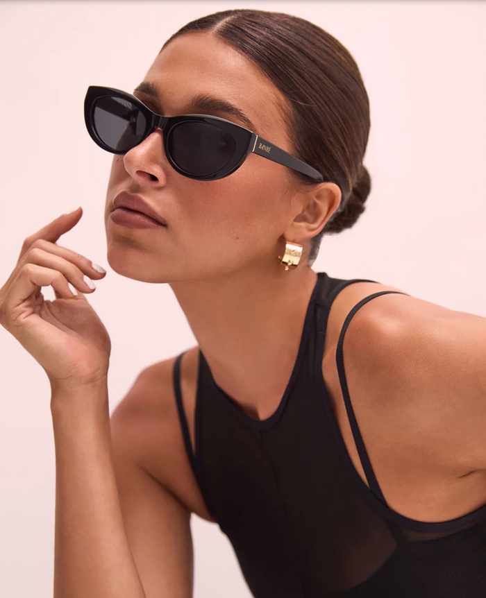Banbé Eyewear Women's Estella Cateye Sunglasses in Black | Gretel Lane