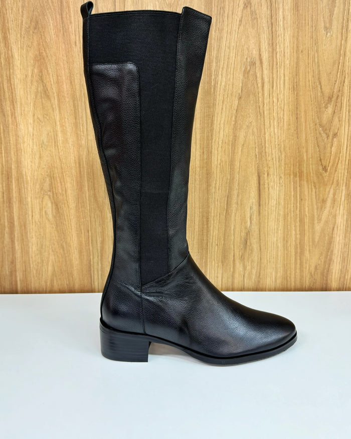 Touss (Black)