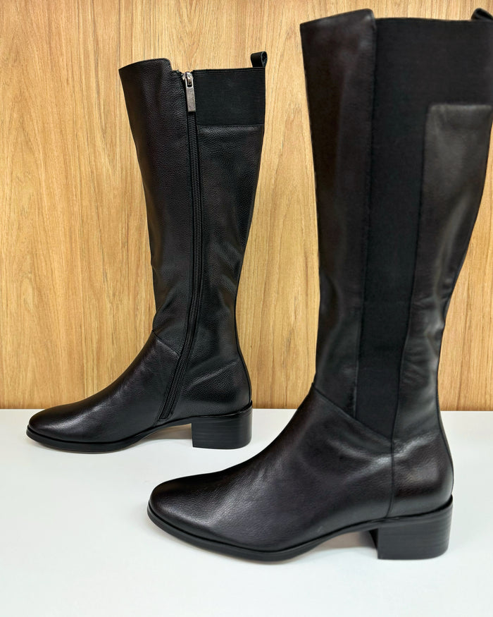 Touss (Black)