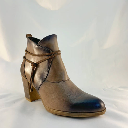 Women’s Heeled Ankle Boots | Zeta