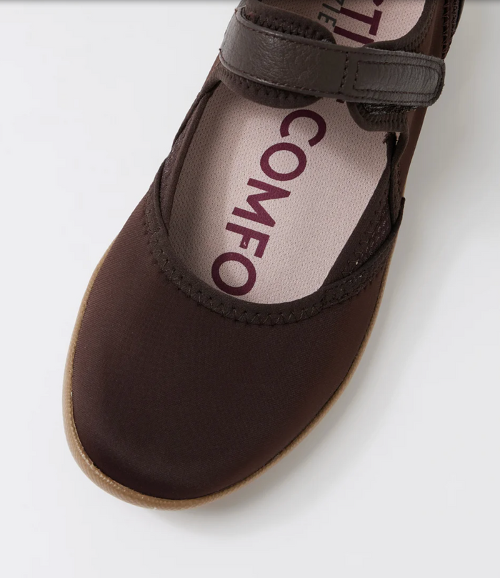 Ziera Ushery Neoprene Mary-Jane in Chocolate | Gretel Lane