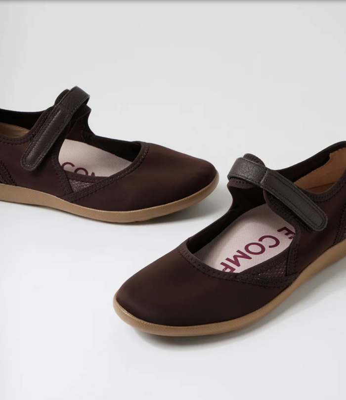 Ziera Ushery Neoprene Mary-Jane in Chocolate | Gretel Lane