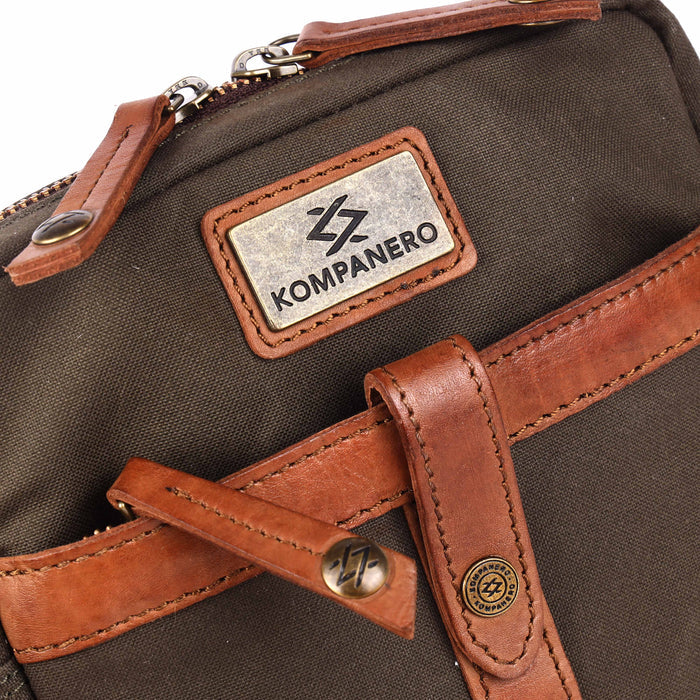 Voyager - Crossbody