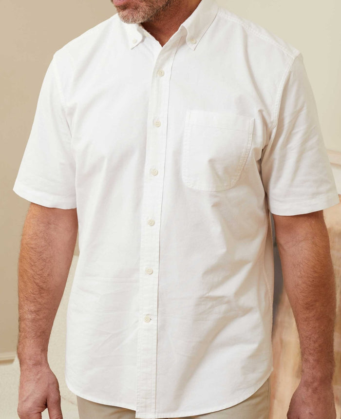 Men's White Short Sleeve Oxford Casual Shirt
