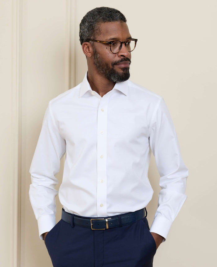 Men's White Cotton Twill Slim Fit Non-Iron Shirt With Single Cuffs model shot