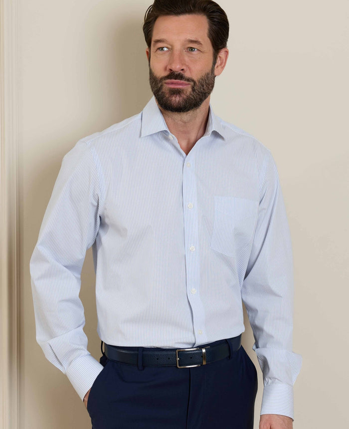 Men's White Light Blue Cotton Poplin Classic Fit Stripe Formal Shirt With Single Cuffs model shot