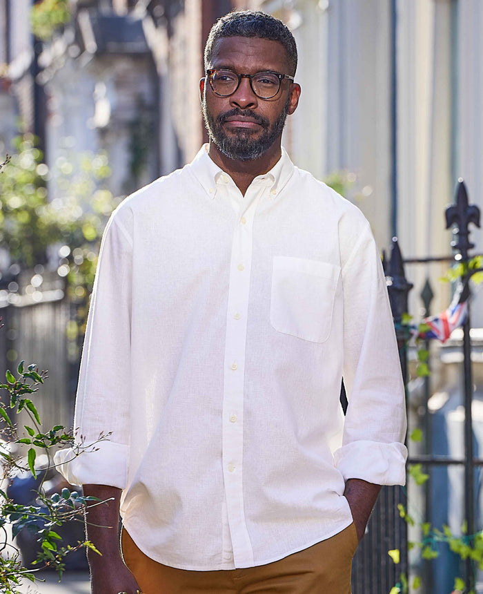 Men's White Linen-Blend Classic Fit Casual Shirt model shot