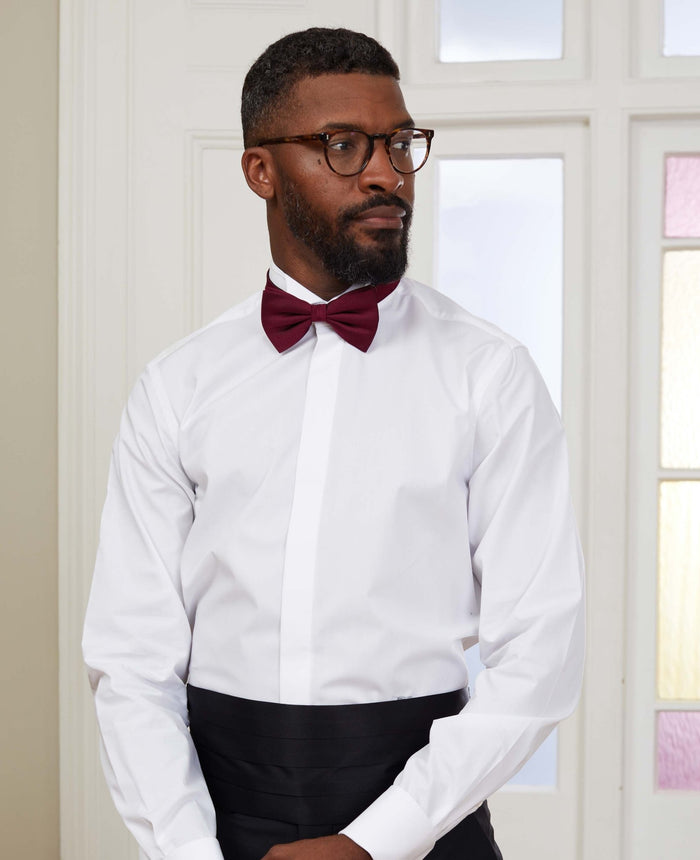 Wing collar shirt in white